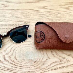 Ray-Ban Sunglasses with Black Lenses and Brown Case